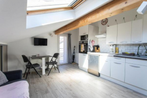 Le Coq Charmant petit studio en centre ville d'Embrun